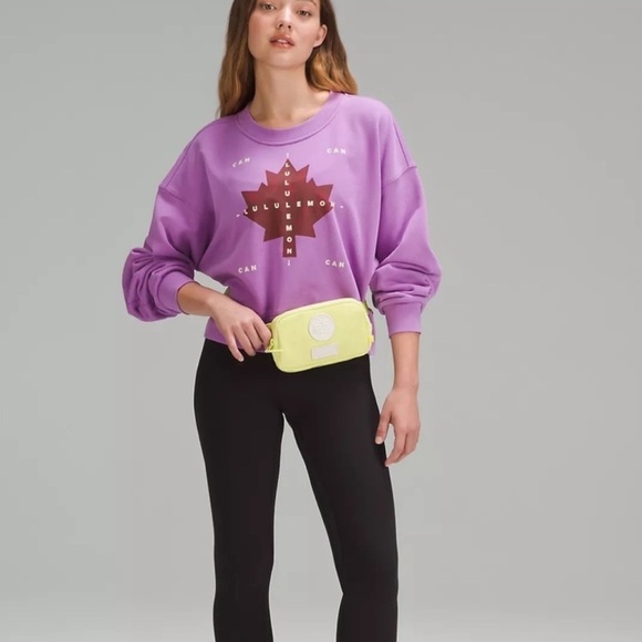 Lululemon Team Canada Perfectly Oversized Cropped Crew Neck Sweatshirt Sz 8 - Picture 2 of 14